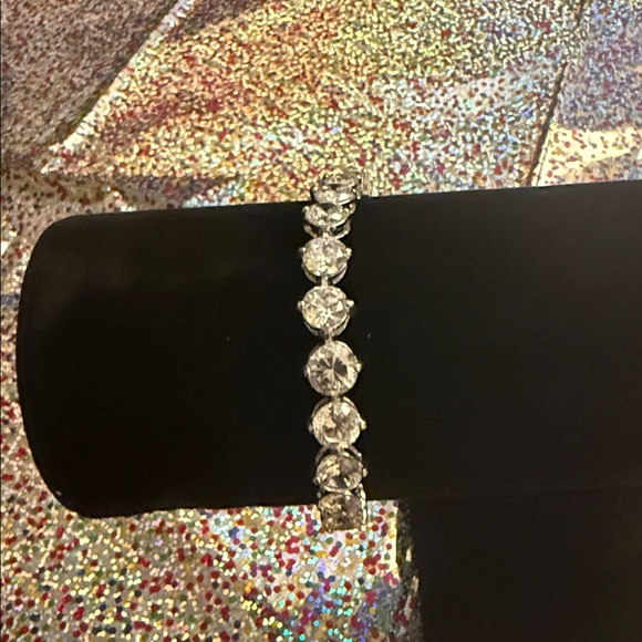 Elegant 925 Bracelet 7.25 - Picture 2 of 9